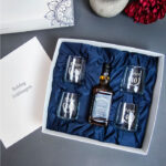 Exkluzív whiskys ajándékcsomag születésnapra férfiaknak díszdobozban